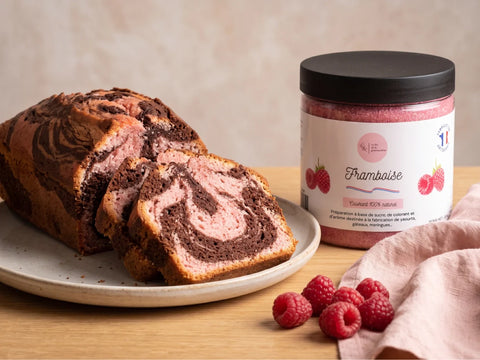 Marbré framboise et cacao : le gâteau du goûter qui joue les contrastes