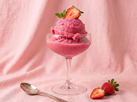 Sorbet fraise maison à la machine : onctueux en deux temps