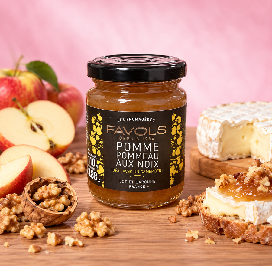 Confiture Pomme Pommeau aux Noix (110g) en situation
